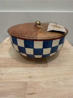 Blue and Cream Checker Ceramic Bowl with Wooden Lid